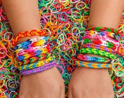 UDĚLEJ SI NÁRAMEK Gumičky LOOM BANDS 3000ks set s doplňky velký box