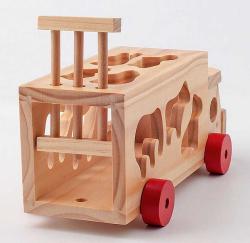 Woody DŘEVO Baby kamion tahací auto set s vkládacími zvířátky