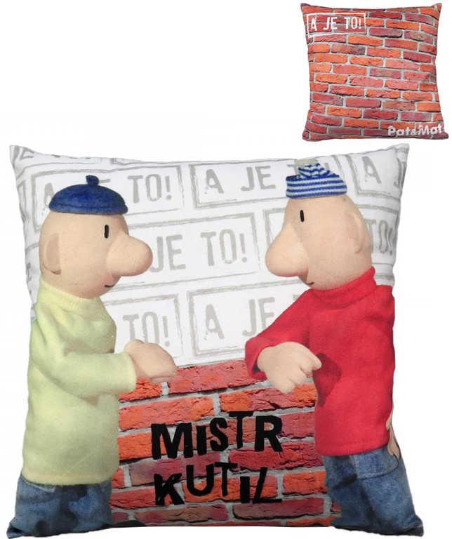 Moravská ústředna Polštář Pat a Mat Mistr kutil 30x30cm PLYŠ