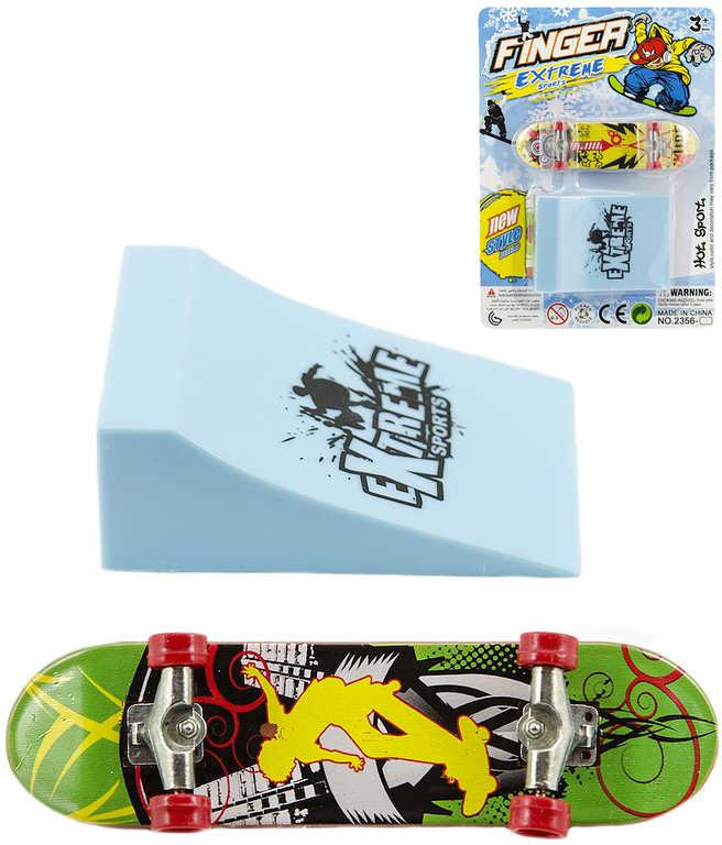Skateboard prstový set s rampou různé druhy plast na kartě
